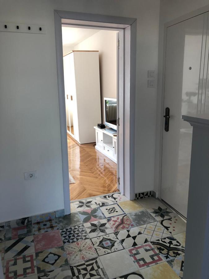 ノヴィ・サドCasa Lusiアパートメント エクステリア 写真