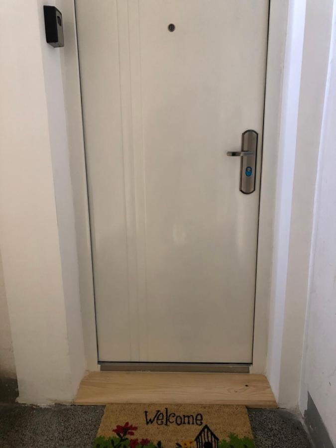 ノヴィ・サドCasa Lusiアパートメント エクステリア 写真